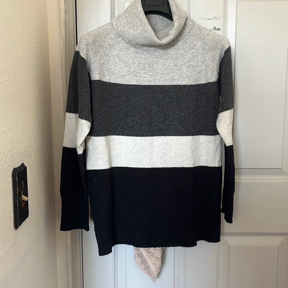Lucky brand turtleneck